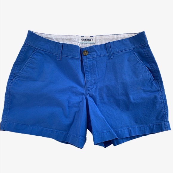 Bundle of 2 Pairs of Old Navy 5” Everyday Short - Picture 3 of 13